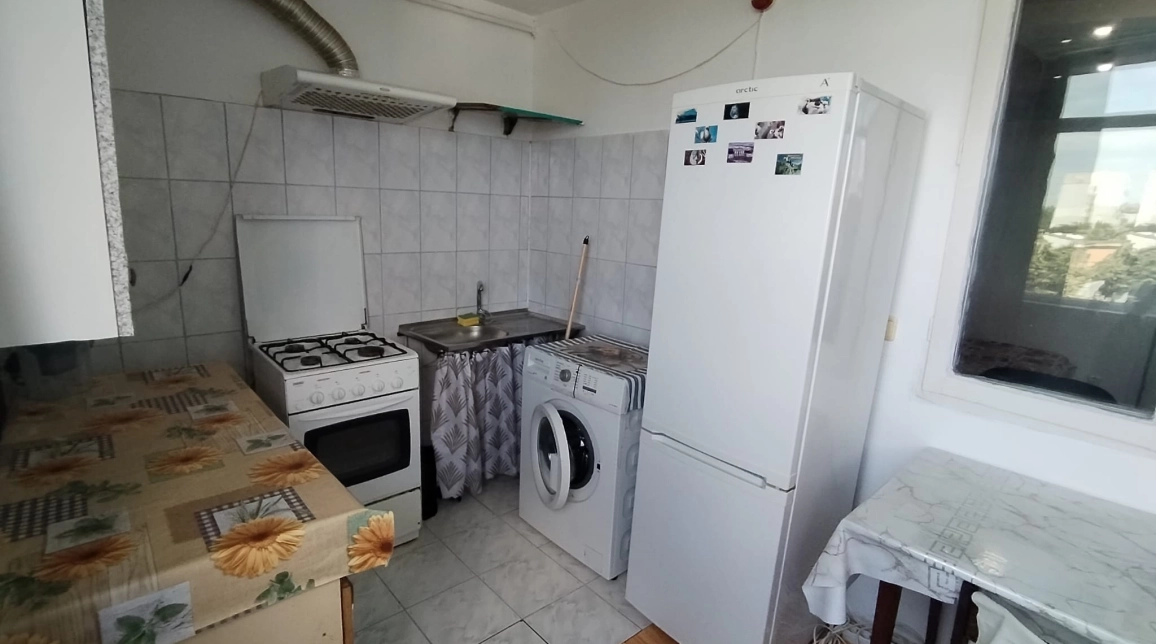 Oferta Apartament, 1 camera decomandat, 32 mp, Tatarasi, de inchiriat,  Piata 2 baieti imagine 4