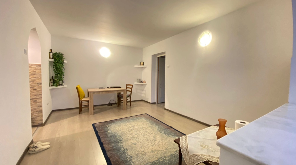 Oferta Apartament, 3 camere semidecomandat, 65 mp, Podu Ros, de vanzare,  Primaverii - Pasapoarte imagine 6