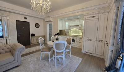 Apartament 3 camere - Centru