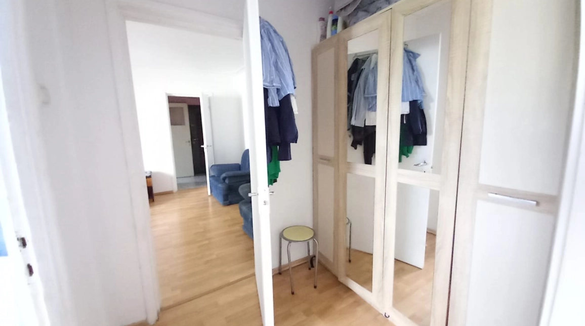 Oferta 2 camere, semidecomandat, 50 mp, de vanzare apartament in zona Podu Ros,  Pasapoarte imagine 6