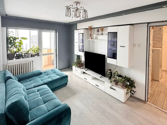 Apartament de vanzare, 2 camere,  decomandat,  58 mp, Pacurari,  (ALPHA BANK) 162325