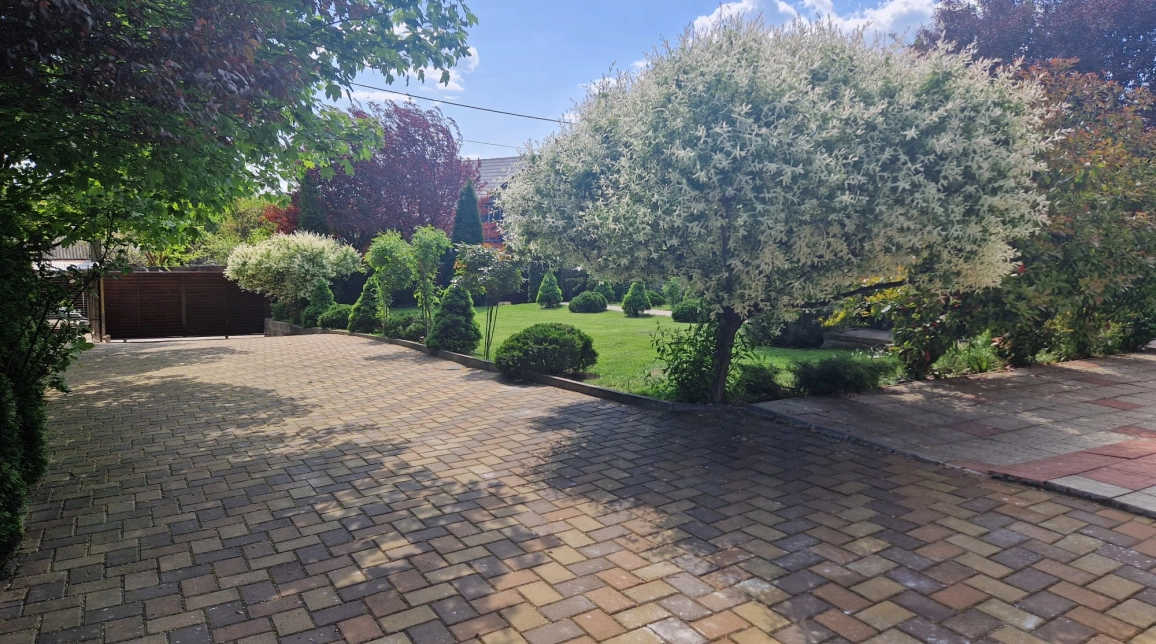 Oferta 6 camere, 240 mp, de vanzare casa in zona Tatarasi,  Moara de Vant  imagine 2