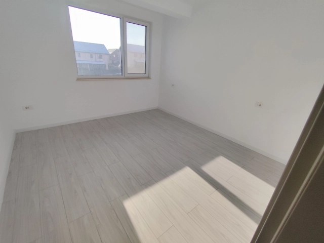 Apartament 4 camere - Popas Pacurari