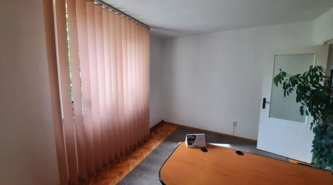 Oferta Spatiu comercial de vanzare Central Mihai Eminescu / fostul Tribunal  84mp  imagine 2