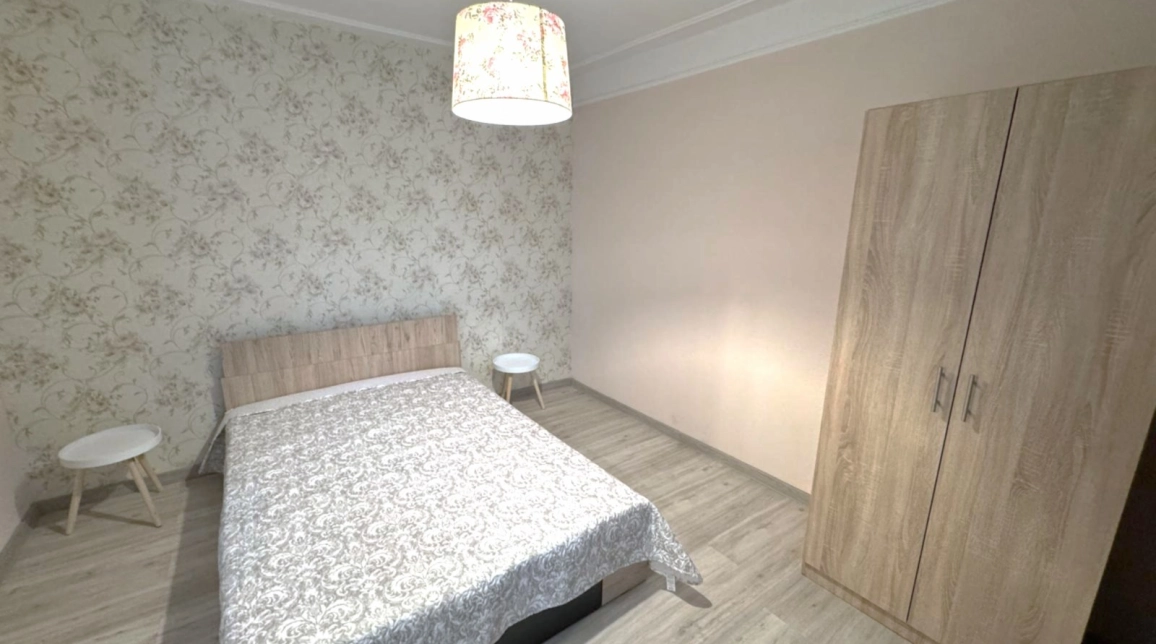 Oferta Apartament de inchiriat, 2 camere, semidecomandat, 50 mp, Podu Ros,  Sens Giratoriu imagine 1