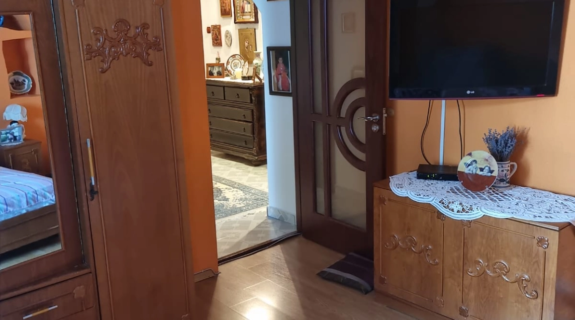 Oferta Apartament de vanzare, 4 camere, decomandat, 92 mp, Calea Romanului,  OMV imagine 11