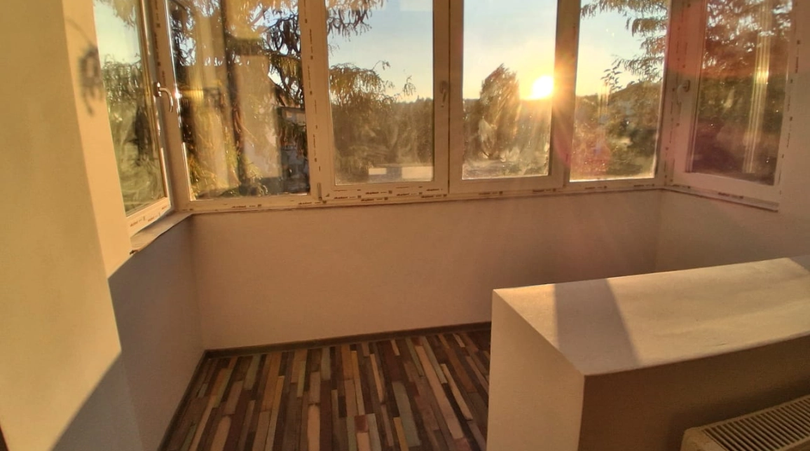 Oferta Apartament, 2 camere semidecomandat, 52 mp, Podul de Piatra, de vanzare,  Salubris imagine 2