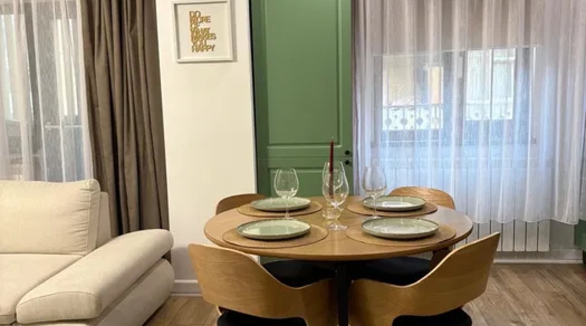 Oferta Apartament de vanzare, 2 camere, decomandat, 55 mp, Precista imagine 3