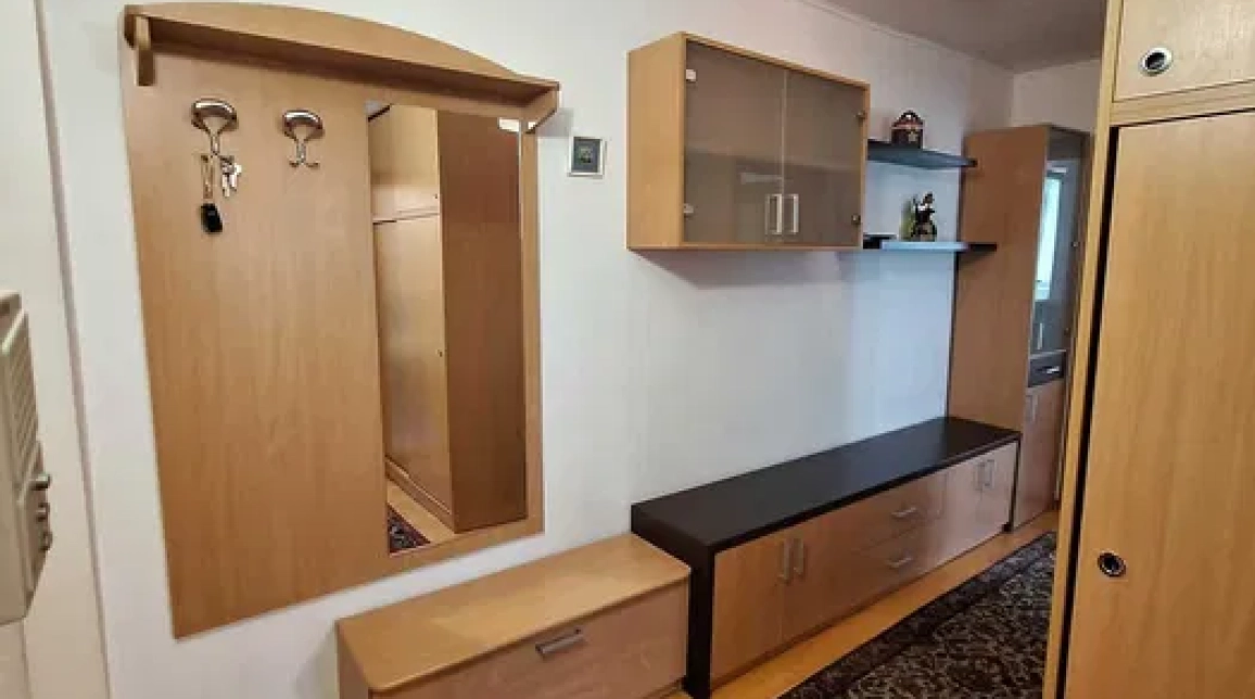 Oferta De vanzare apartament, 2 camere, decomandat, 50 mp, Central,  VIP imagine 3