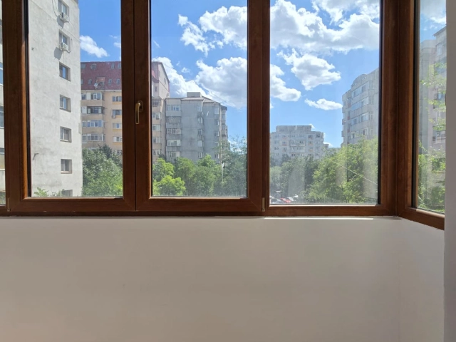 Apartament 3 camere - Alexandru cel Bun