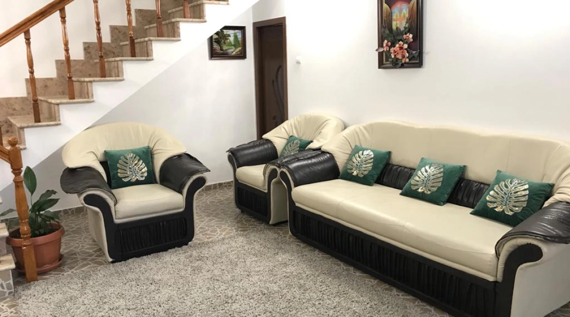 Oferta Miroslava casa 160 mp, 5 camere, de vanzare,  Dupa  liceul Agricol imagine 2