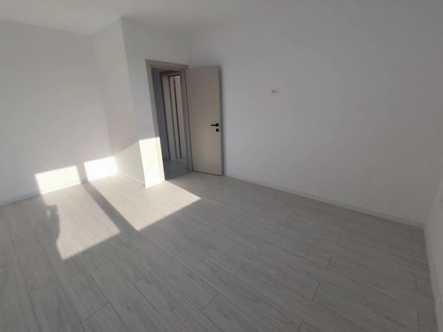 Apartament 4 camere - Popas Pacurari