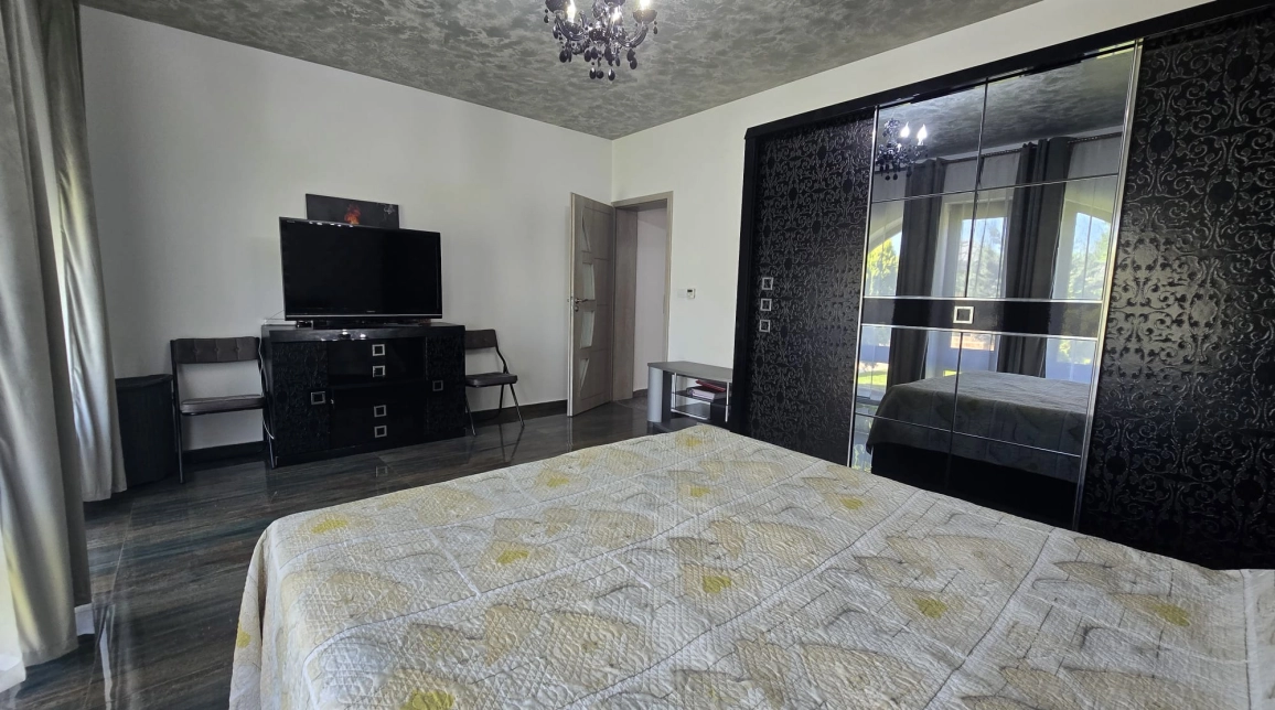 Oferta Casa de vanzare, 5 camere, 140 mp, Bucium,  Ami Pizza imagine 7