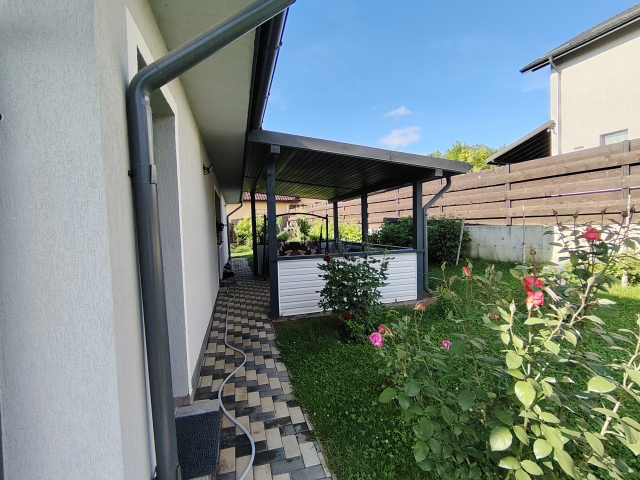 De vanzare casa, 3 camere,  94mp, Miroslava,  (Cresa Balciu) 162592