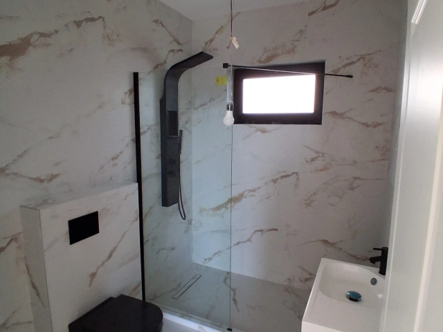 Apartament 4 camere - Miroslava