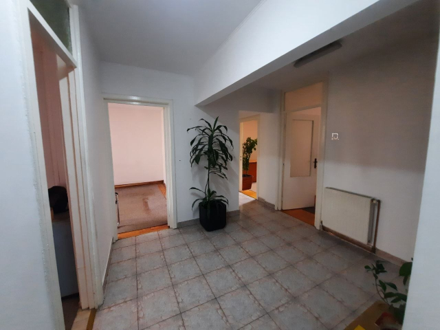 Spatiu comercial Central Mihai Eminescu / fostul Tribunal  84mp  163004