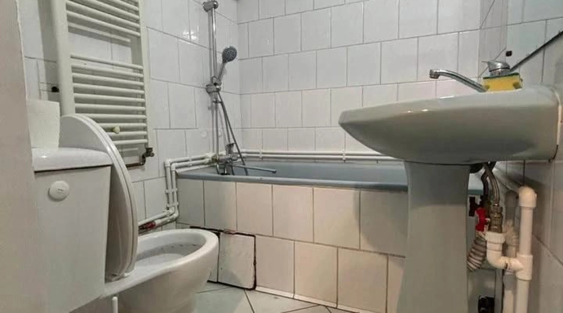 Oferta Apartament de inchiriat, 1 camera, decomandat, 45 mp, Centru,  Hala Centrala CECBANK imagine 2
