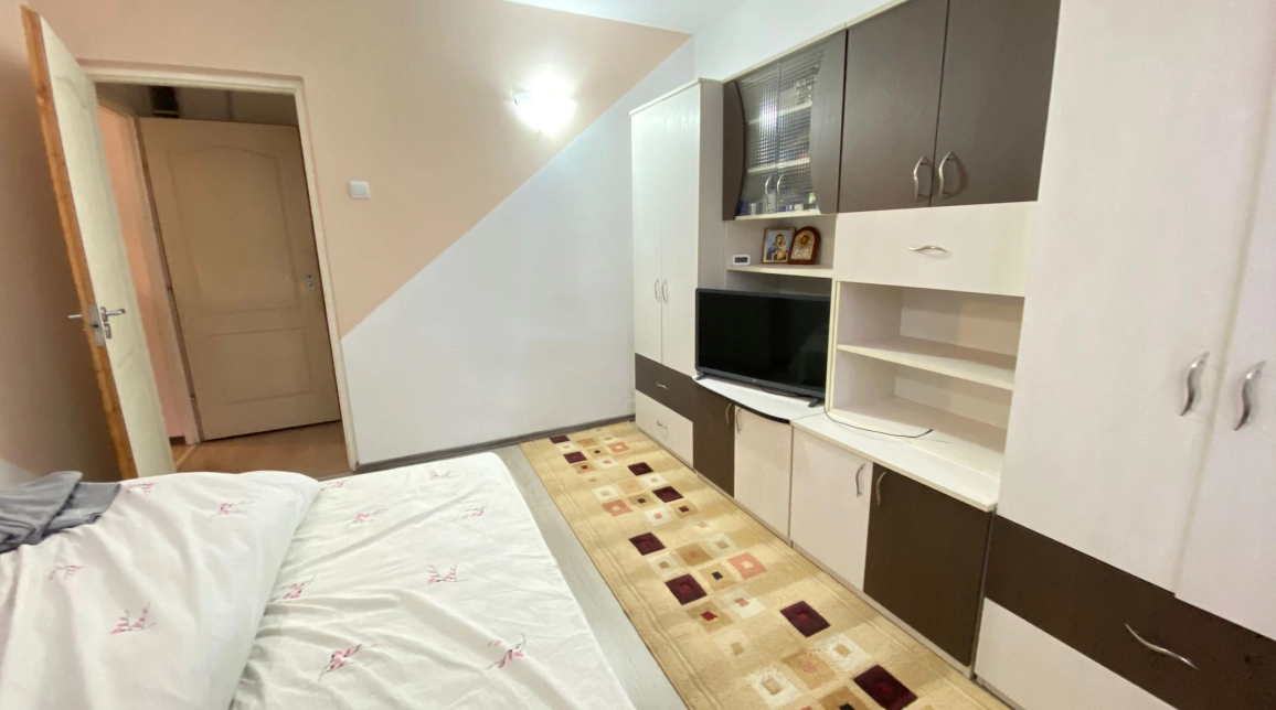 Oferta Apartament, 3 camere semidecomandat, 65 mp, Podu Ros, de vanzare,  Primaverii - Pasapoarte imagine 16