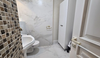 Apartament 3 camere - Centru