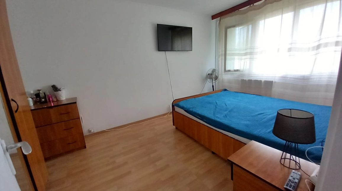 Oferta 2 camere, semidecomandat, 50 mp, de vanzare apartament in zona Podu Ros,  Pasapoarte imagine 8