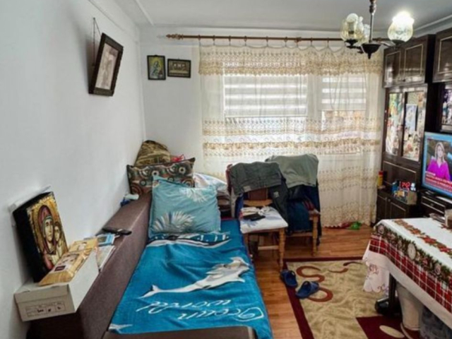 Apartament, 2 camere  decomandat,  41 mp, Podu Ros, de vanzare,  (Sensul Giratoriu Podu ros) 162211