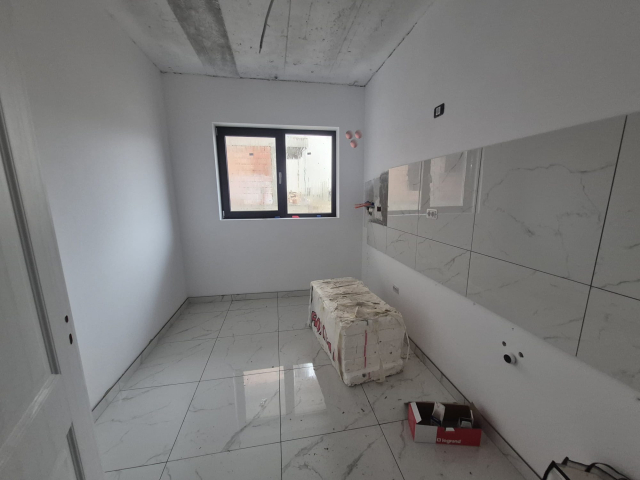 De vanzare apartament nou, 2 camere,  decomandat,  52 mp, Frumoasa,  (Manta Rosie - La 2 pasi Hlincea) 161157