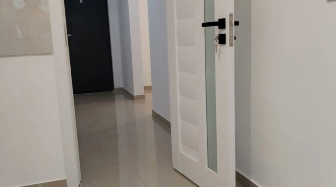 Oferta Apartament, 2 camere decomandat, 55 mp, Alexandru cel Bun, de vanzare,  Zimbru imagine 4