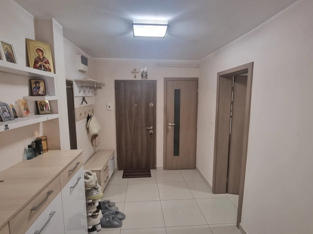 Apartament 4 camere - Nicolina