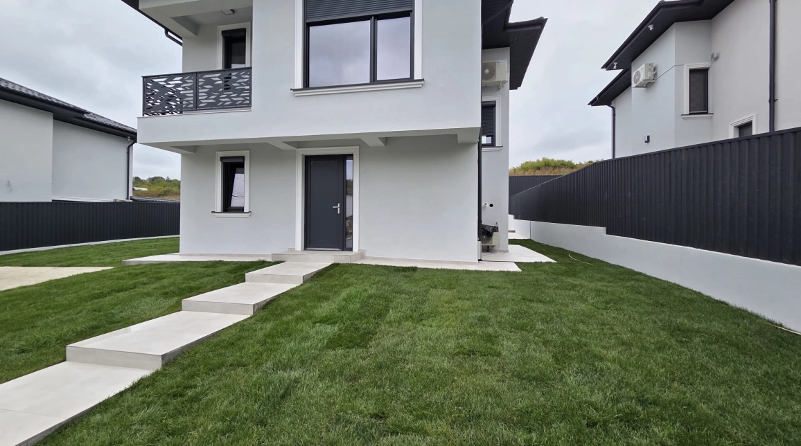 Oferta Casa de vanzare, 5 camere, 112 mp, Miroslava,  la 1,2 km Family Market imagine 15