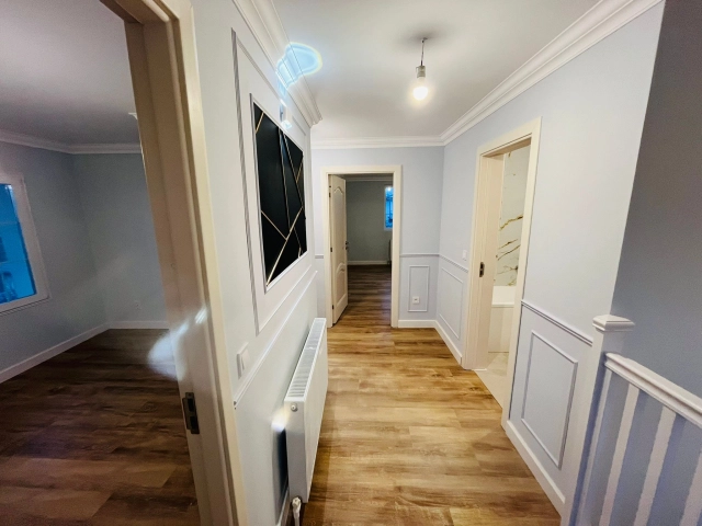 Apartament 4 camere - Breazu