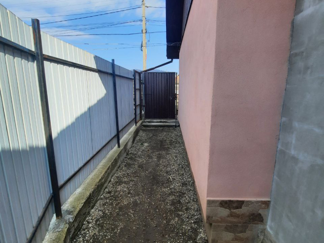 De vanzare casa, 2 camere,  100mp, Tg Neamt,  (Luca / Vanatori) 161102