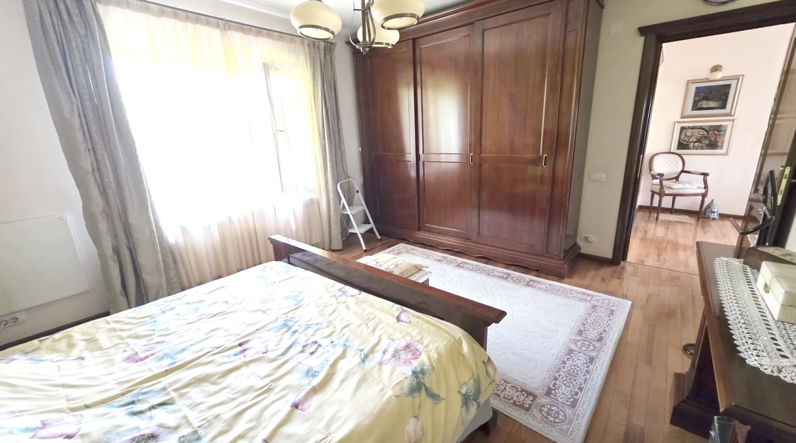 Oferta Casa de vanzare, 4 camere, 214 mp, Bucium,  la soseaua principala, Spital Clunet imagine 9