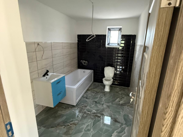 De vanzare casa, 4 camere,  84mp, Tomesti,  (Primaria Tomesti) 158667