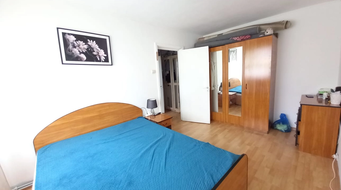 Oferta 2 camere, semidecomandat, 50 mp, de vanzare apartament in zona Podu Ros,  Pasapoarte imagine 9