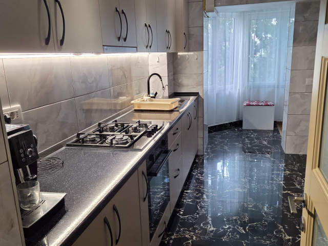 De vanzare apartament, 3 camere,  decomandat,  82 mp, Nicolina,  (Prima Statie-Panasonic) 162992
