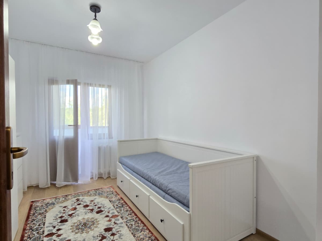 De vanzare apartament, 3 camere,  decomandat,  82 mp, Alexandru cel Bun,  (Zimbru) 163157