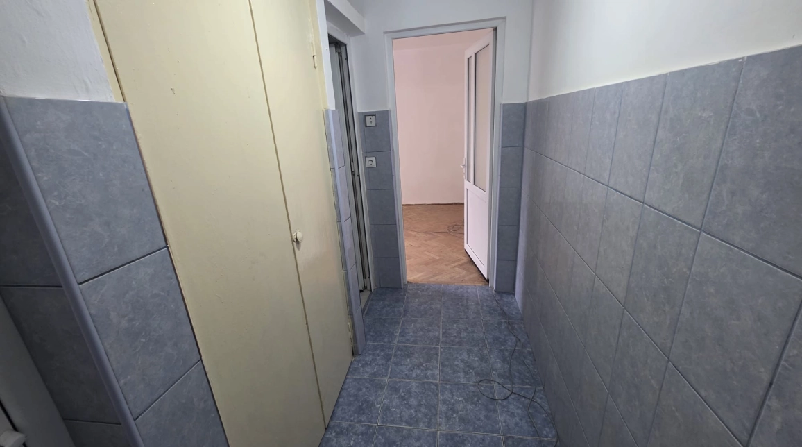 Oferta Apartament, 3 camere nedecomandat, 50 mp, Alexandru cel Bun, de vanzare,  Piata Voievozilor imagine 9