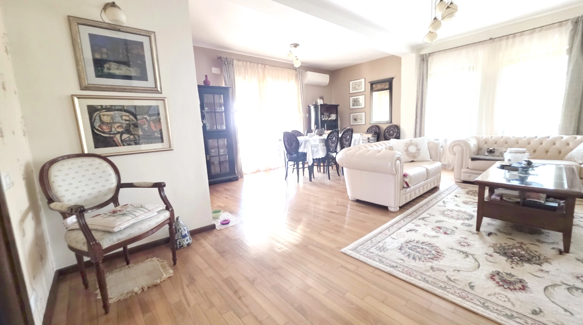 Oferta Casa de vanzare, 4 camere, 214 mp, Bucium,  la soseaua principala, Spital Clunet imagine 10