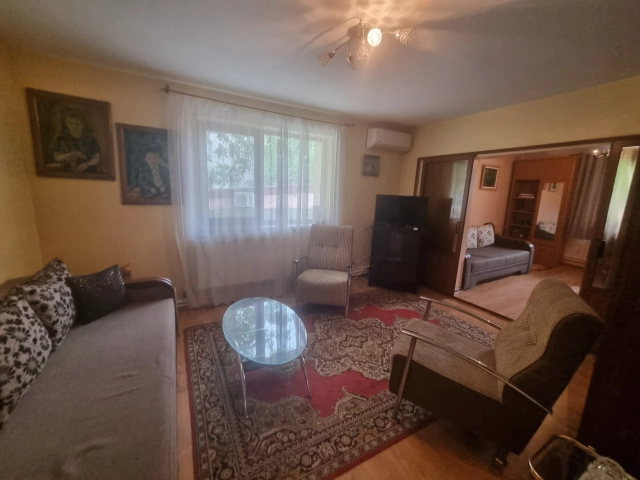 Apartament 3 camere - Podul de Fier