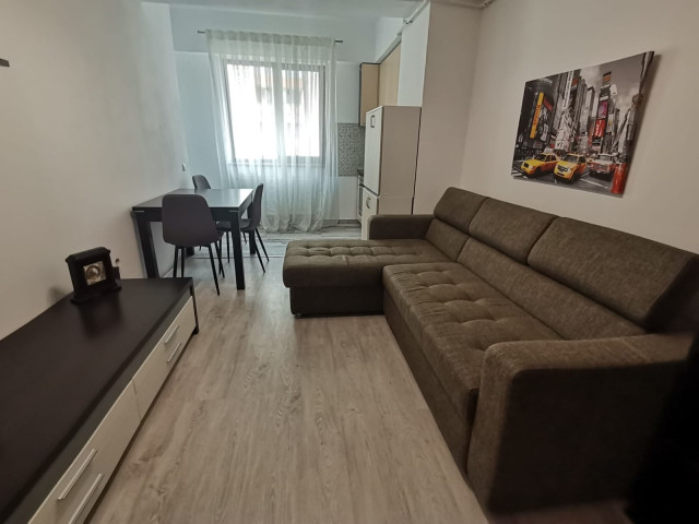 Apartament nou de inchiriat, 2 camere,  semidecomandat,  40 mp, Centru,  (Palas Mall- Amazon) 145125