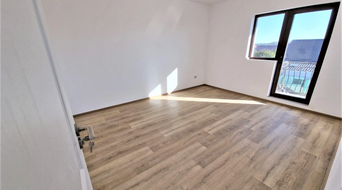Oferta Apartament, 2 camere decomandat, 48 mp, Lunca Cetatuii, de vanzare,  Serele Visoianu imagine 2