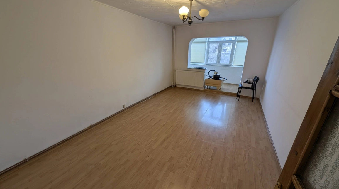 Oferta Apartament de vanzare, 2 camere, decomandat, 57 mp, Gara,  ARCU imagine 1