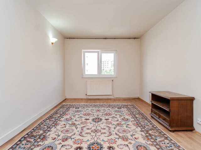 Apartament 3 camere - Pacurari
