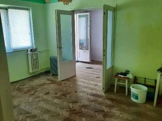 De vanzare apartament, 2 camere,  nedecomandat,  42 mp, Alexandru cel Bun,  (Piata Voievozilor) 163042