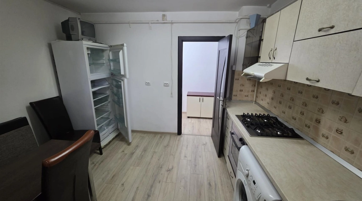 Oferta De vanzare apartament, 2 camere, decomandat, 60 mp, Nicolina,  Spitalul Providenta imagine 3