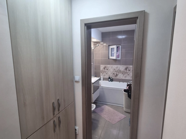 Apartament 4 camere - Nicolina