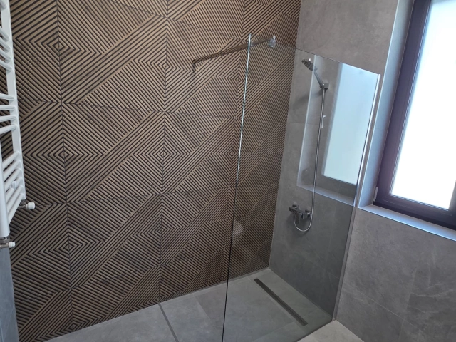 Apartament 4 camere - Miroslava