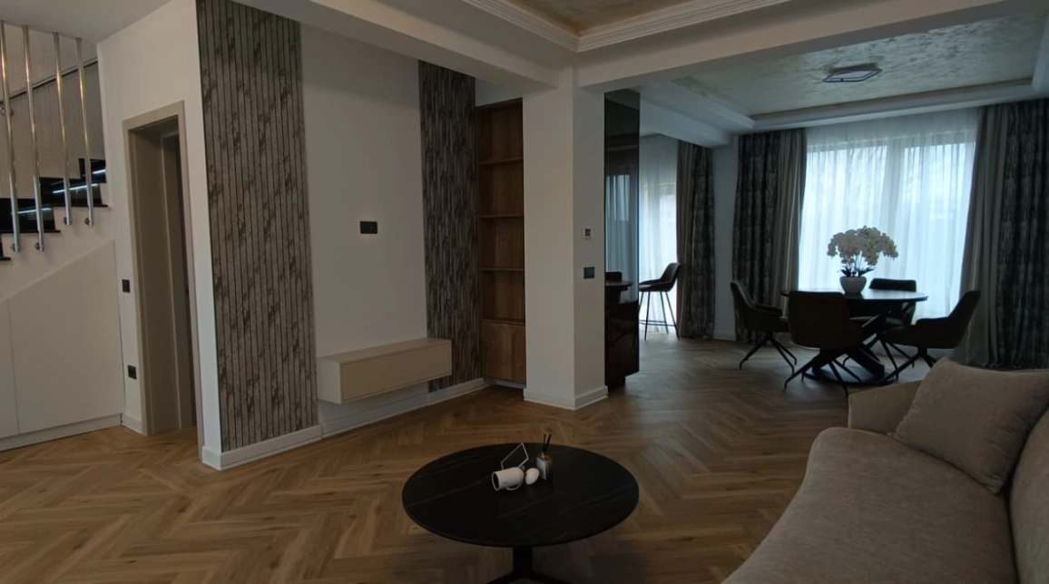 Oferta 4 camere, 106 mp, de vanzare casa in zona Valea Lupului,  mai sus de str Victoriei imagine 1