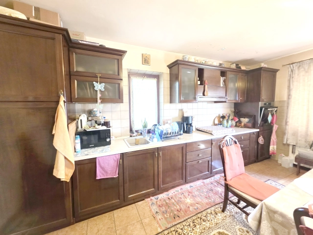 Apartament 4 camere - Bucium