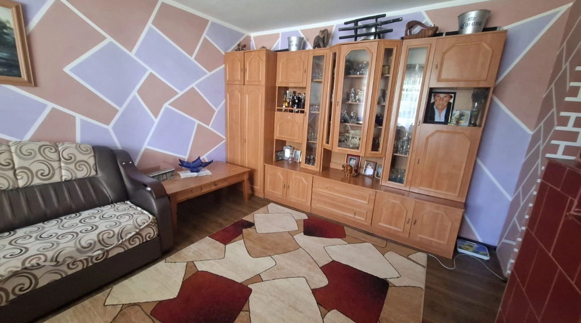 Oferta Roznov apartament 110 mp, 3 camere, decomandat, de vanzare imagine 8